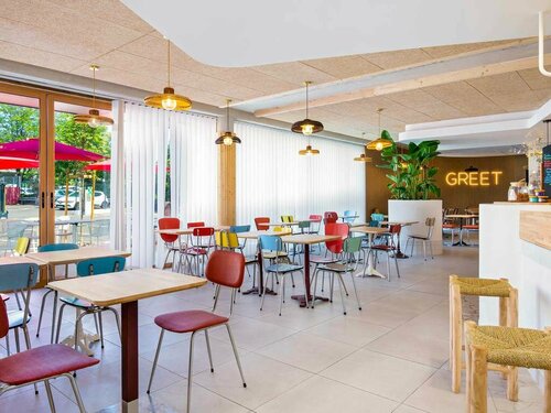 Greet Hotel Salon de Provence, Book Hotel Salon-de-Provence Carros