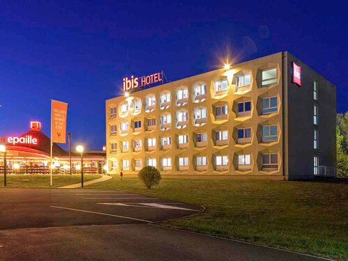 ibis Saint Dizier, Rezervați Hotel Hoteluri în Champagne - Ardenne cu parcare, Parcare