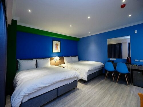 Lily Hotel, Забронировать Отель Отели Гаосюн 3 звезды, рядом с City Council Station, 3*
