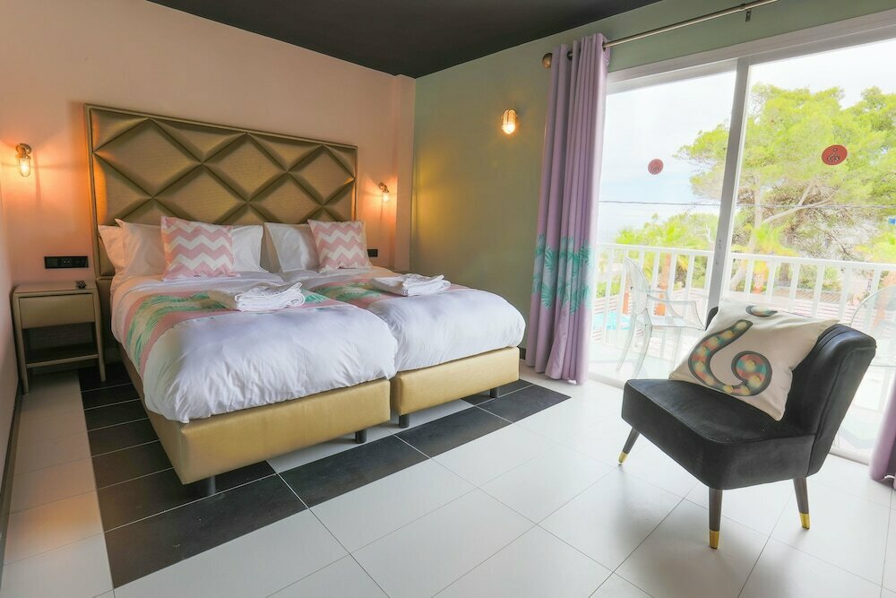 Wi-Ki-Woo Boutique Hotel