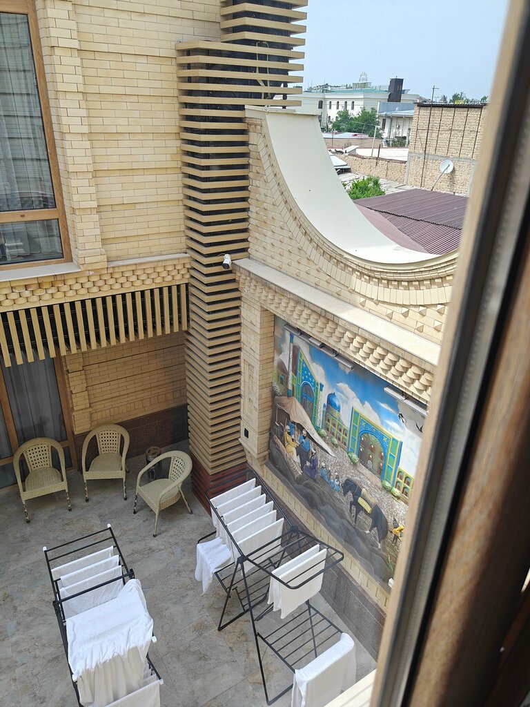 Rich Land Hotel