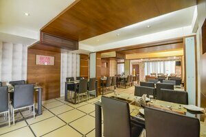 Fabhotel Castle Rock
