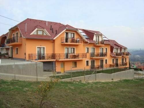 Fonix Panzio, Забронировать Отель Отели Зал 3 звезды, 3*