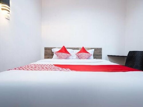 Art Guest House Syariah by Secoms, Prenota Affittacamere Hotel a Timuran con parcheggio, Parcheggio