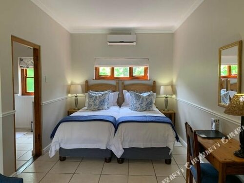 Montagu Vines, Book Pension Montagu Western Cape