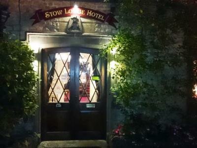 Stow Lodge Hotel, Забронировать Отель Стоу-он-зе-Волд Котсуолд, рядом с Галерея изящных искусств Fosse