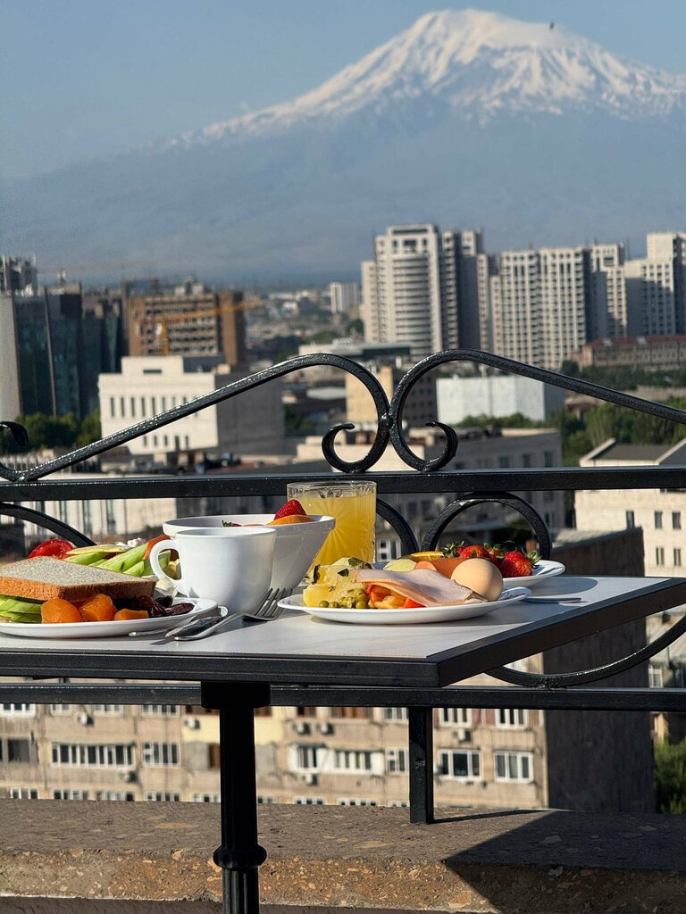 14 Floor Hotel