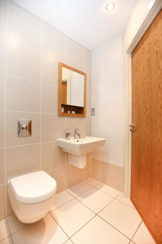 Grove Park Apartments Week2Week, Varaa Huoneisto Asunnot kohteessa Merseyside, Huoneisto
