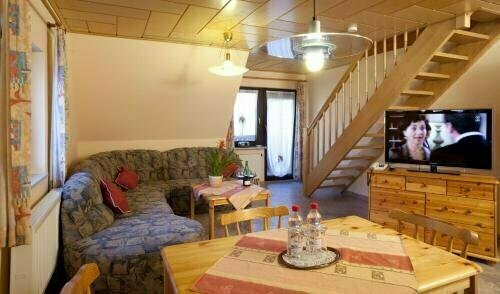 Landgasthof - Hotel zum Stern, Book Hotel Hoteller i Bayern med pool, Swimmingpool