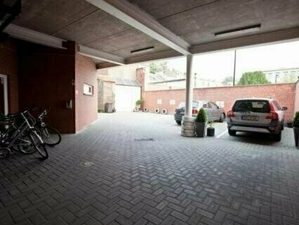 Hotel Adoma, Забронировать Отель Stationsbuurt-Zuid Гент, рядом с Гентский железнодорожный вокзал Синт-Питерс