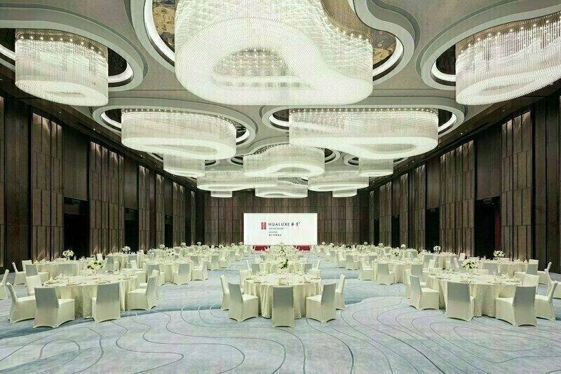 Hongxiang Business Hotel