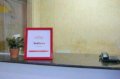 RedDoorz @ Bonifacio St Cebu, Book Hotel Hotels in Cebu with Parking, Parking