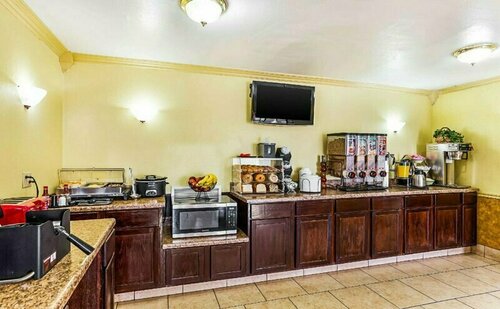 Comfort Suites McAlester, Buchen Sie Hotel McAlester Oklahoma