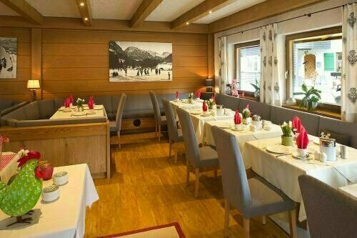 Hotel Menning ***S, Reserva ahora Hotel Hoteles en Oberstdorf con piscina, cerca de FlyZone, Piscina