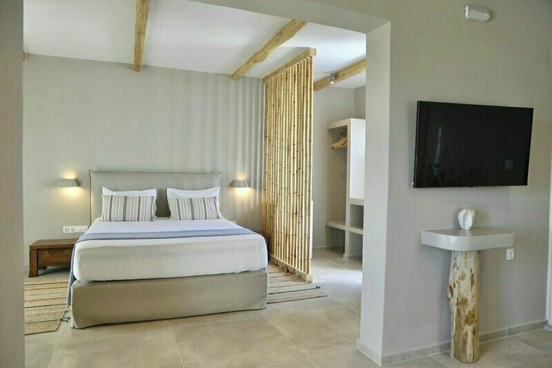 Medusa Beach Resort and Suites