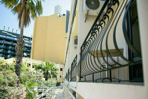 Beach Garden Hotel, Buchen Sie Hotel St Julian's Malta