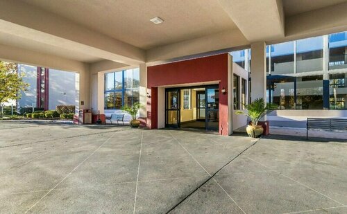 Clarion Hotel Jackson Northwest, Varaa Hotelli Hotellit Tennessee pysäköinnillä, Pysäköinti