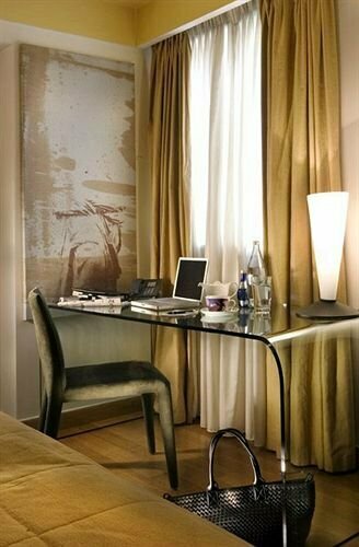 Adri & Marg luxury living