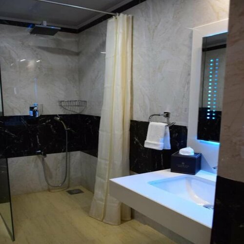 Hotel Queen Palace, Varaa Hotelli Rameshwaram Tamil Nadu