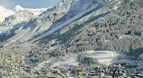 Residence Baita Al Pian, Book Hotel Bormio Hotels with a Parking, Parking