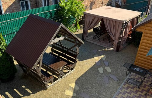 Apelsin Guest House, Prenota Affittacamere Hotel a Molchanovka con parcheggio, Parcheggio