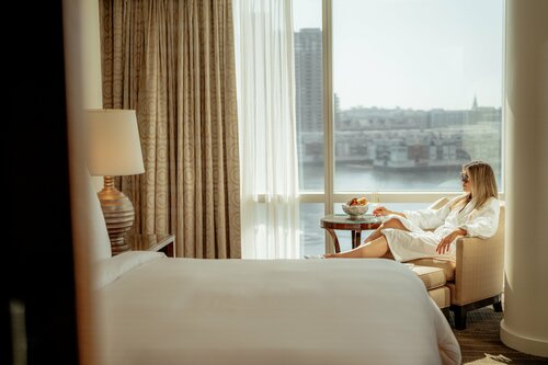 Four Seasons Hotel Baltimore, Rezervovat Hotel Harbor East Baltimore