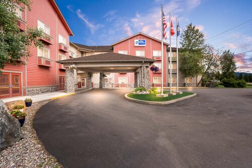 Best Western Rocky Mountain Lodge, Забронировать Отель Отели в центре Уайтфиш с завтраком, отели в центре Уайтфиш с завтраком