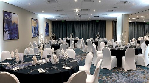 Crowne Plaza Stratford-upon-Avon by IHG, Забронировать Отель Стратфорд-апон-Эйвон Уорикшир, рядом с The Recreation Ground