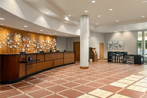 Embassy Suites by Hilton Atlanta at Centennial Olympic Park, Buchen Sie Hotel Atlanta Georgia, in der Nähe von Margaret Mitchell Square