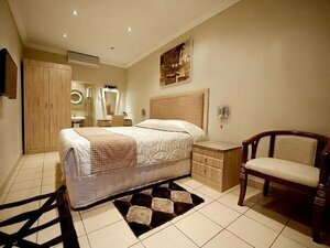 The Cycad Lodge