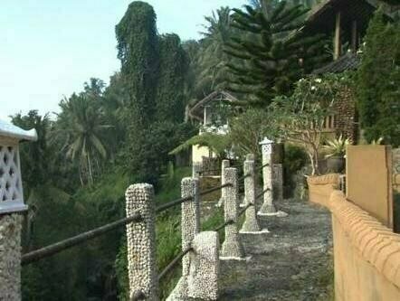 Michi Retreat Village
