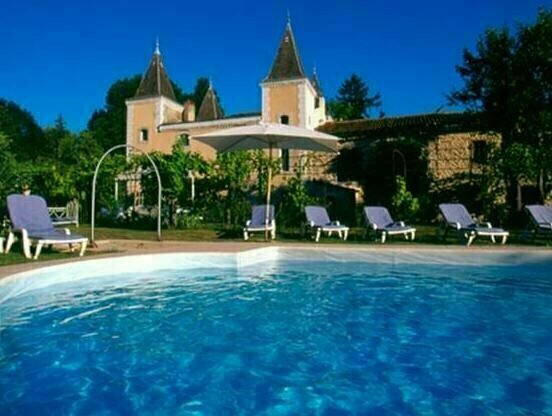 Logis Hôtel Domaine de Beauregard