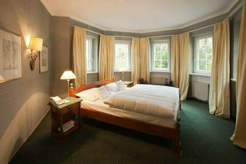 Romantik Hotel Hof zur Linde, Забронировать Отель Мюнстер Münsterland
