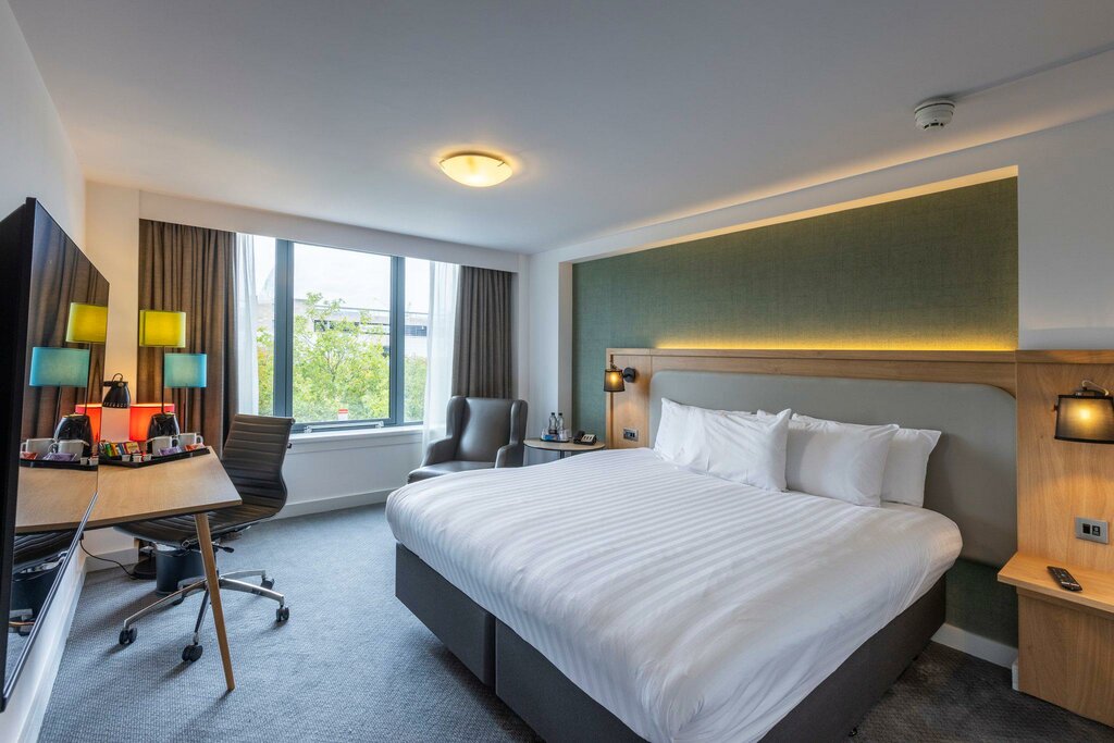 Holiday Inn