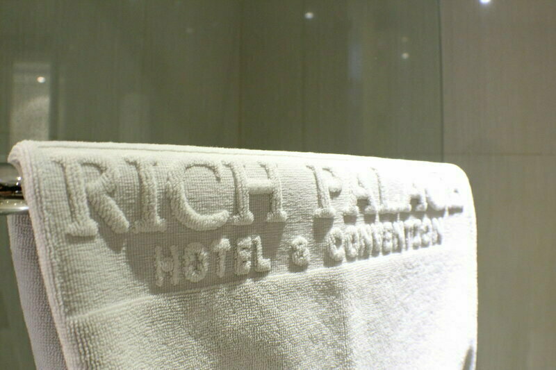 Golden Tulip Legacy Surabaya