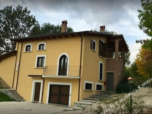 B & B Casale Frezzini, Rezervați Bed and Breakfast Scurcola Marsicana 