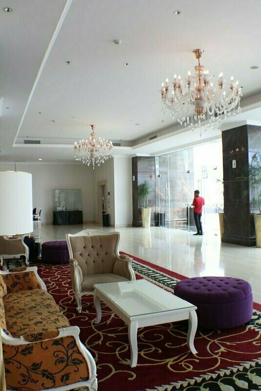 Golden Tulip Legacy Surabaya