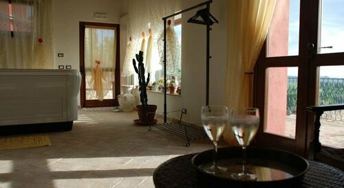 Tenuta San Savino delle Rocchette, Prenota Agriturismo Hotel a Umbria con piscina, Piscina
