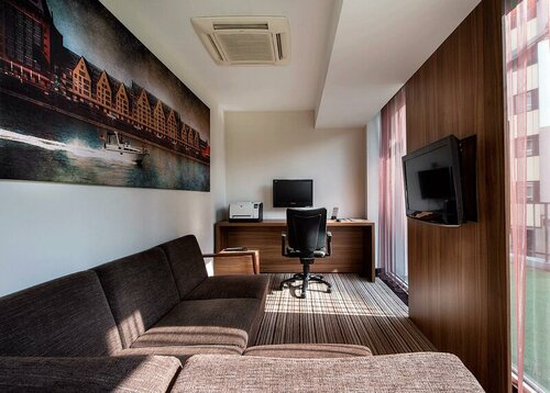 Tryp by Wyndham Köln City Centre, Забронировать Отель Кельн Северный Рейн-Вестфалия, рядом с Церковь Святого Гереона