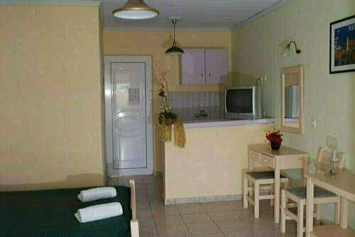 Letsos Hotel, Забронировать Отель Отели Аликанас по системе «всё включено», Всё включено