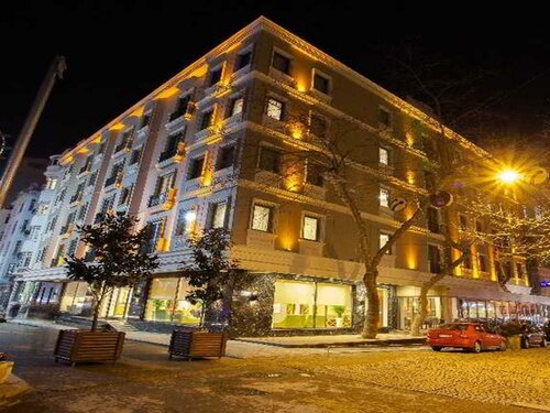 The Parma Hotel & Spa Taksim, Забронировать Отель Отели Стамбула с бассейном, рядом с Станция метро «Таксим» — Выход к парку Гези, Бассейн