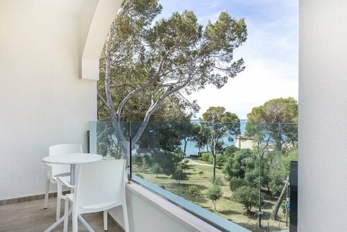 Far alcanada, Book Villa Alcanada Mallorca