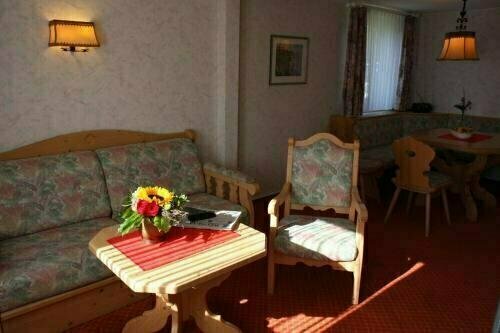 Ferienwohnung van Balkom, Забронировать Апартаменты/квартира Отели Шмалленберг с парковкой, Парковка