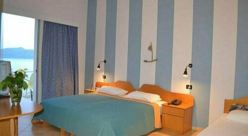 Hotel Sea Breeze, Boek Hotel Hotels in Vlorë County met maaltijden, Halfpension / Volpension