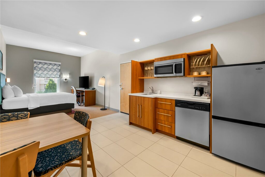Home2 Suites by Hilton Charlotte Airport
