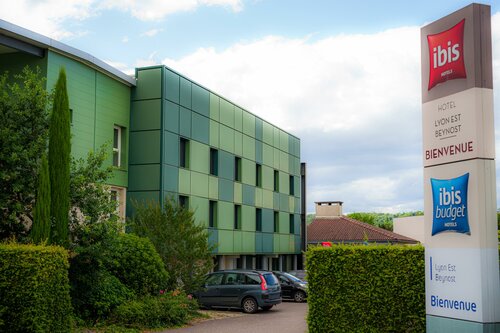 ibis Lyon Est Beynost, Book Hotel Hoteller i Rhône-Alps med parkering, Parkering