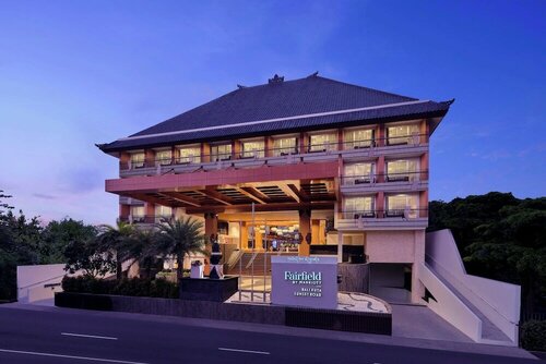 Fairfield by Marriott Bali Kuta Sunset Road, Book Hotel Hoteller i Badung med pool, Swimmingpool