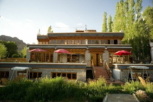 Silver Cloud Guest House, Забронировать Гостевой дом Отели Leh Ladakh с завтраком, Завтраки