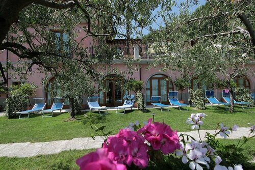Hotel Villa Maria Au Lac - Gruppo Estella Hotels, Забронировать Отель Тосколано-Мадерно озеро Гарда