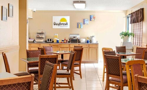Days Inn El Paso Airport East, Book Mini-hotel Hoteller i El Paso med parkering, Parkering